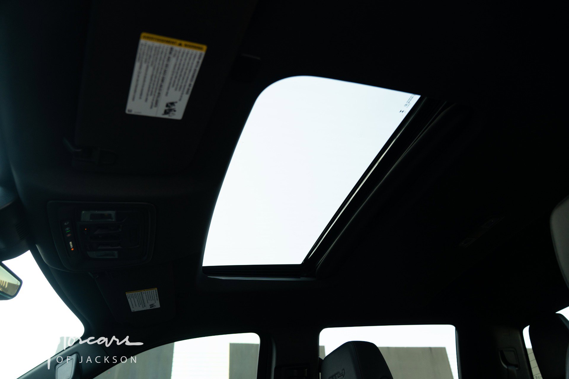 Used 2025 GMC Sierra 1500 AT4 w/ AT4 Premium Package image 25