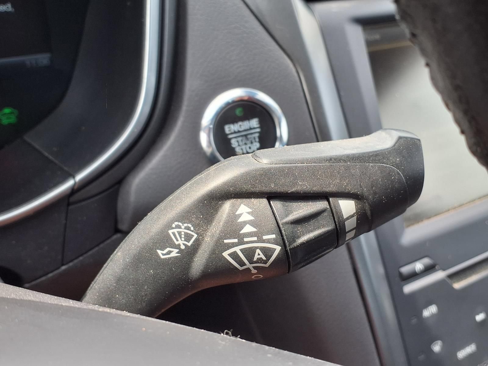 Used 2014 Ford Fusion Titanium FWD image 19