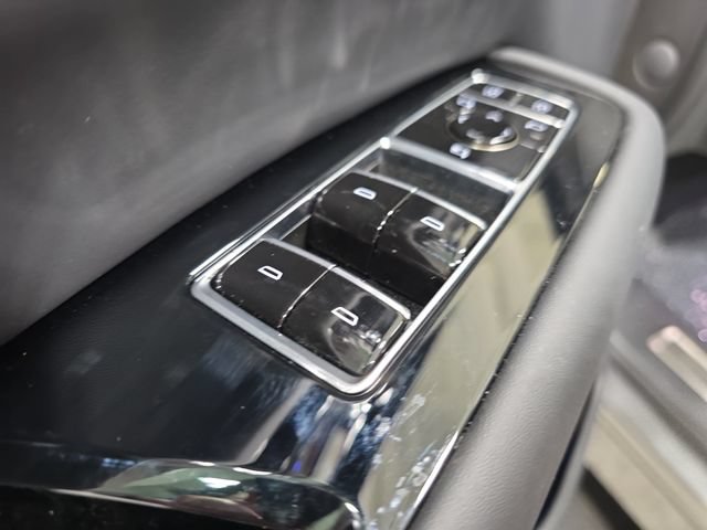 New 2026 Cadillac Escalade IQL Sport 2 w/ LPO, Floor Liner Package AWD/4WD image 23