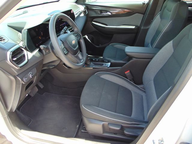 Used 2025 Chevrolet TrailBlazer LT AWD/4WD image 10