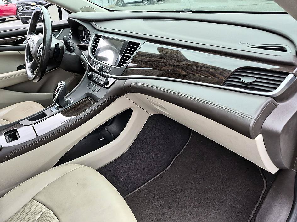 Certified 2017 Buick LaCrosse Premium FWD image 34