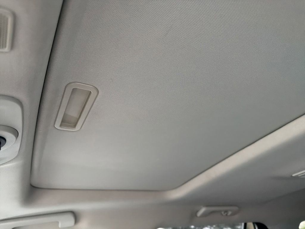 Used 2017 GMC Terrain SLT w/ Open Road Package FWD image 24