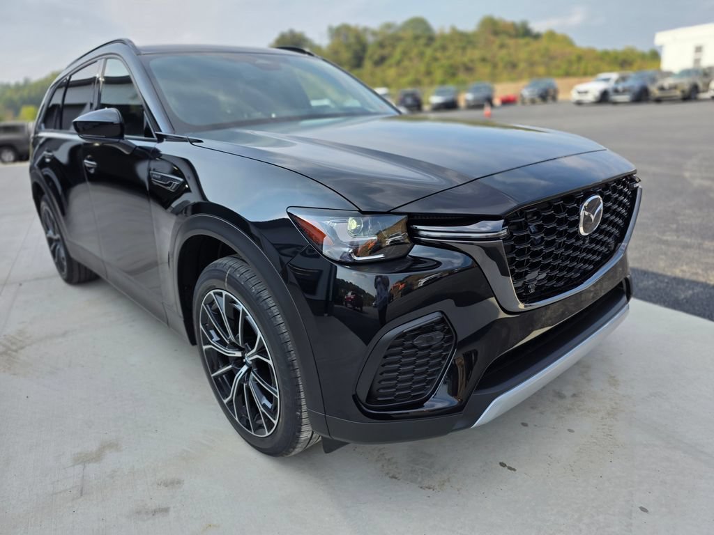 New 2025 MAZDA CX-70 Plug-In Hybrid w/ Premium Plus AWD/4WD image 3
