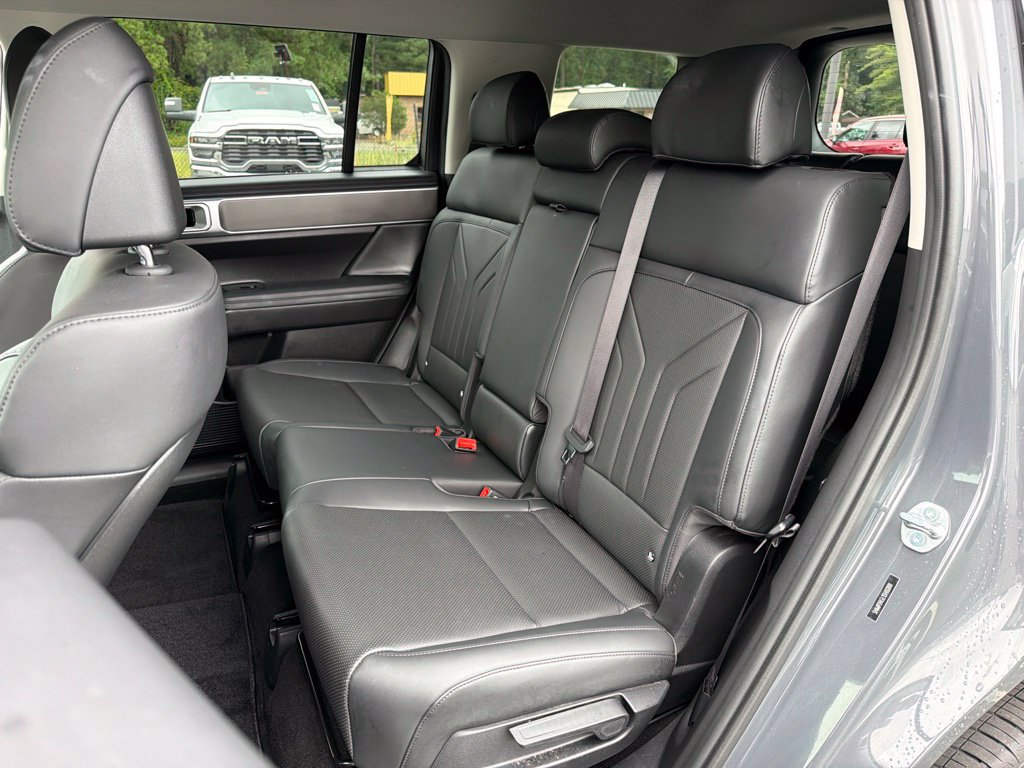 Certified 2025 Hyundai Santa Fe SEL FWD image 22