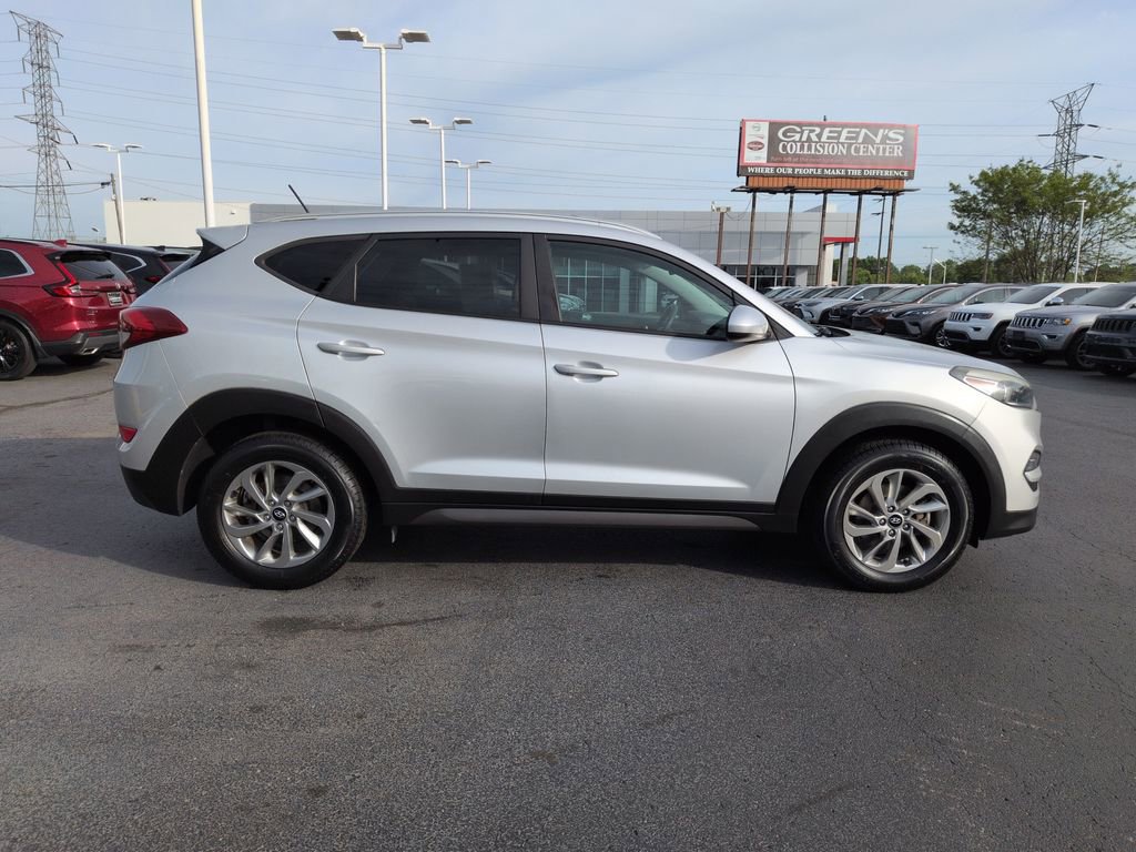 Used 2016 Hyundai Tucson SE w/ Option Group 02 AWD/4WD image 6