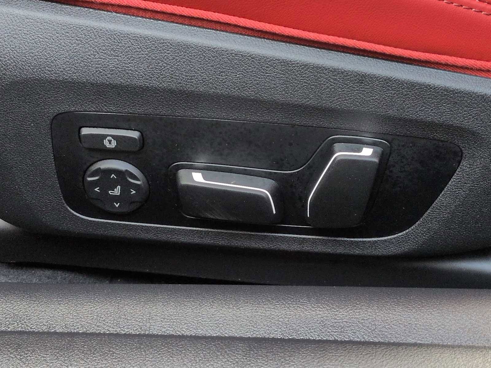 Used 2025 BMW M4 xDrive Competition image 17