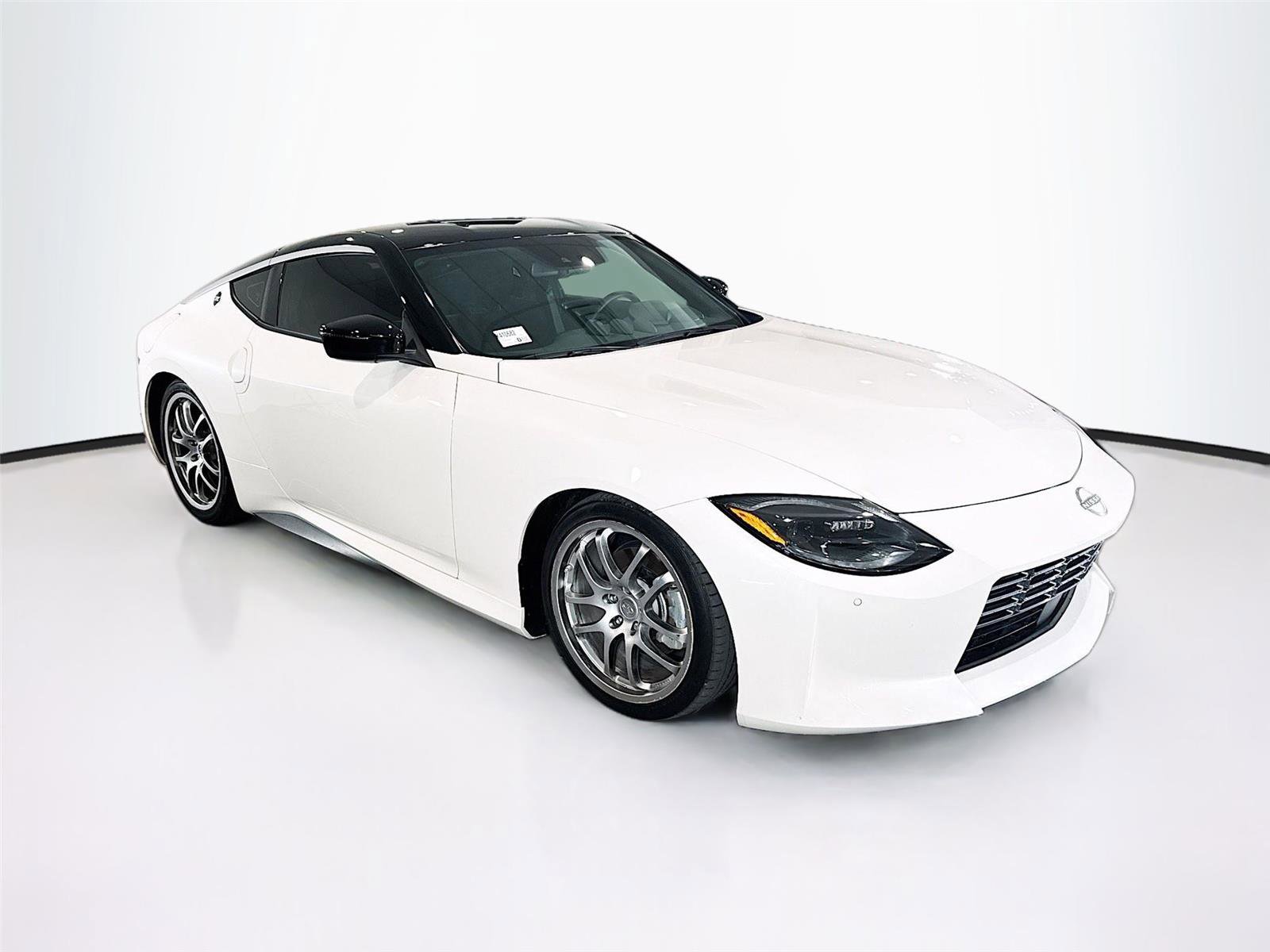 Used 2025 Nissan Z Sport w/ Floor Mat Package RWD image 7