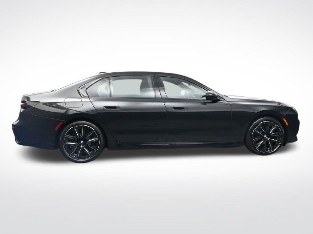 New 2026 BMW i7 xDrive60 AWD/4WD image 3