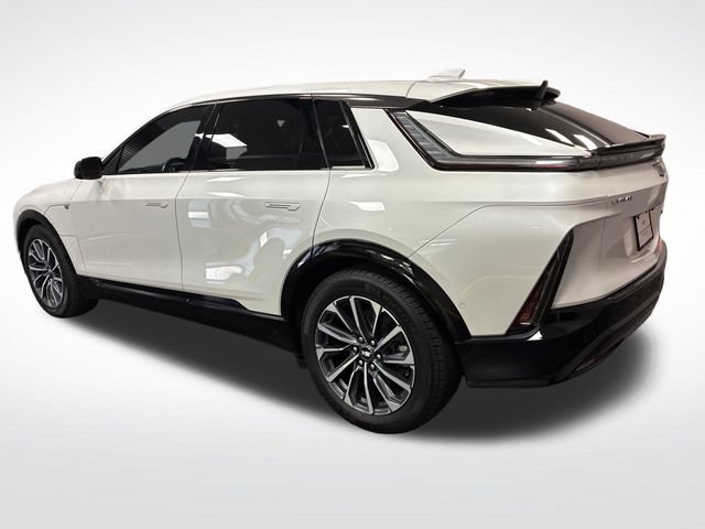 Used 2024 Cadillac Lyriq Sport RWD image 3