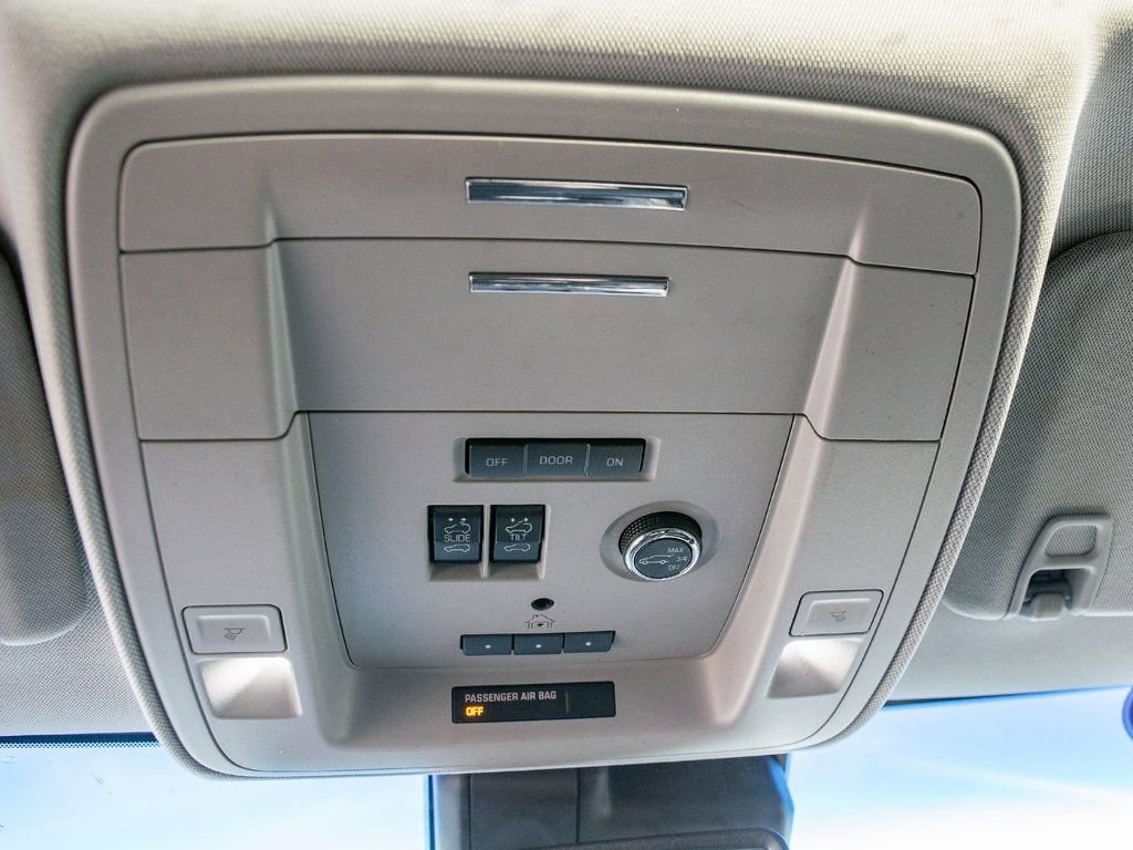 Used 2018 GMC Yukon Denali image 26