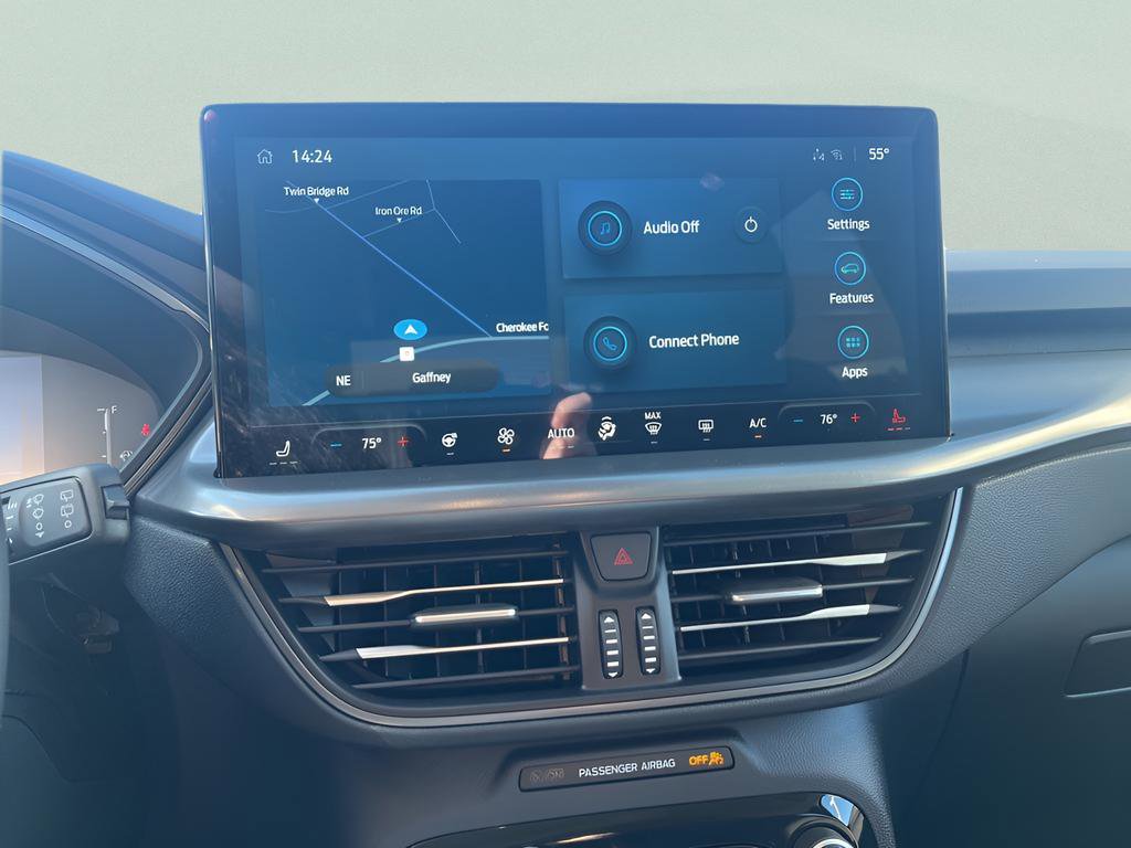 New 2024 Ford Escape SE FWD image 17