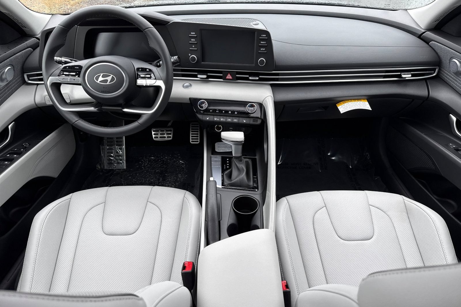 New 2026 Hyundai Elantra SEL Sport FWD image 12