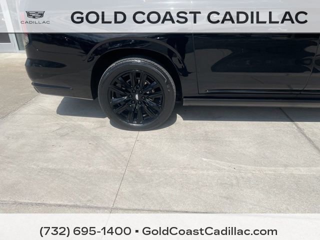 Used 2023 Cadillac Escalade ESV Sport w/ Touring Package image 6