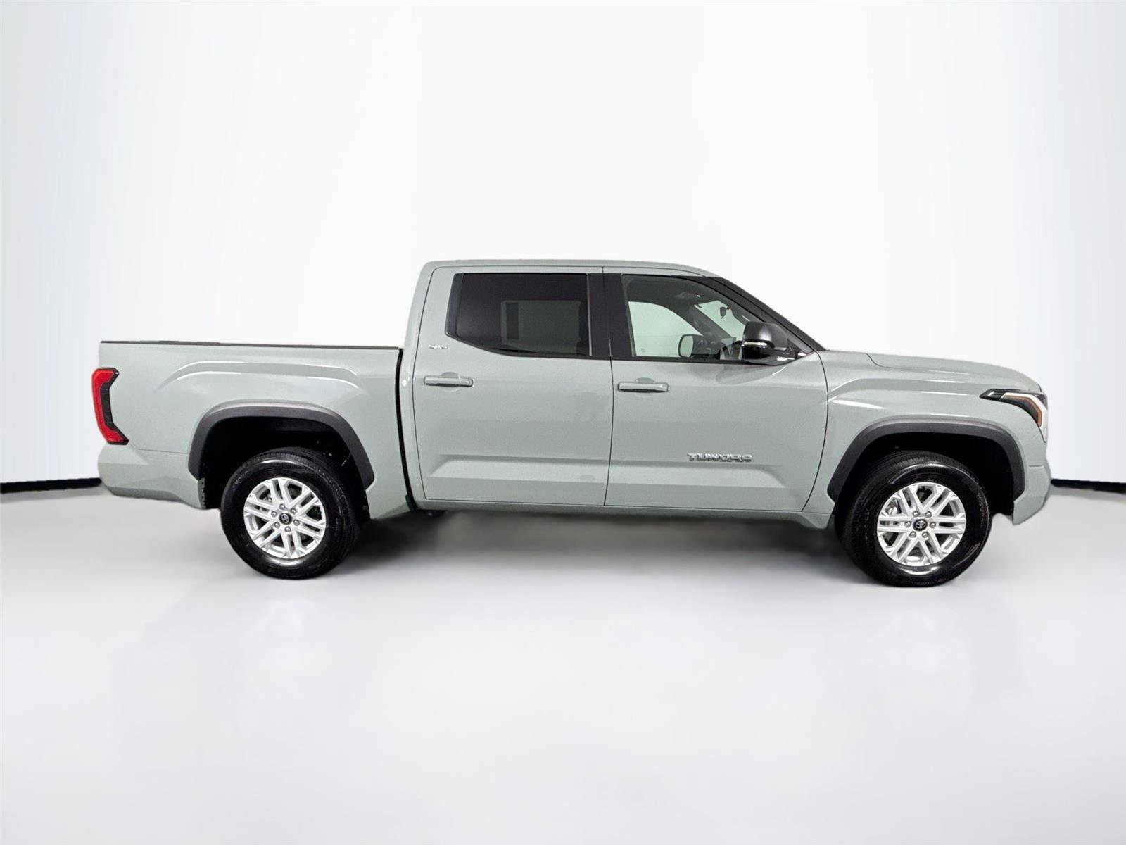 Certified 2025 Toyota Tundra SR5 w/ SR5 Premium Package AWD/4WD image 11