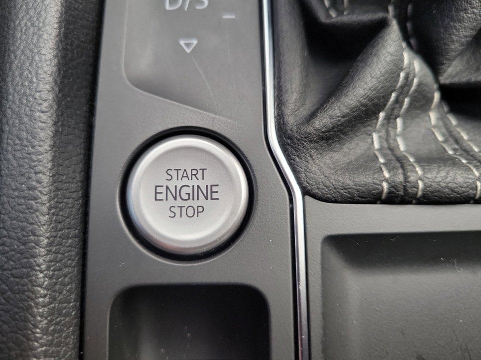 Certified 2021 Volkswagen Atlas SE image 23