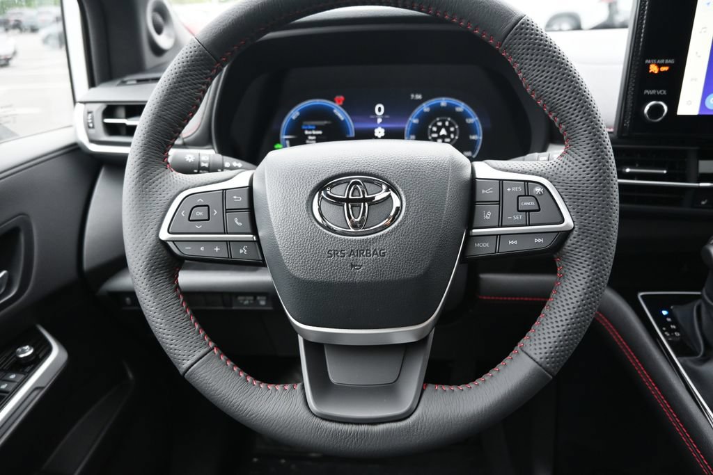 New 2026 Toyota Sienna XSE FWD image 22