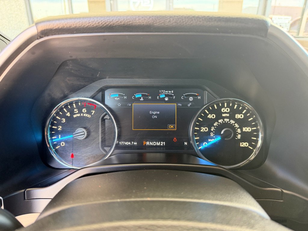 Used 2016 Ford F150 Platinum w/ Equipment Group 701A Luxury image 11