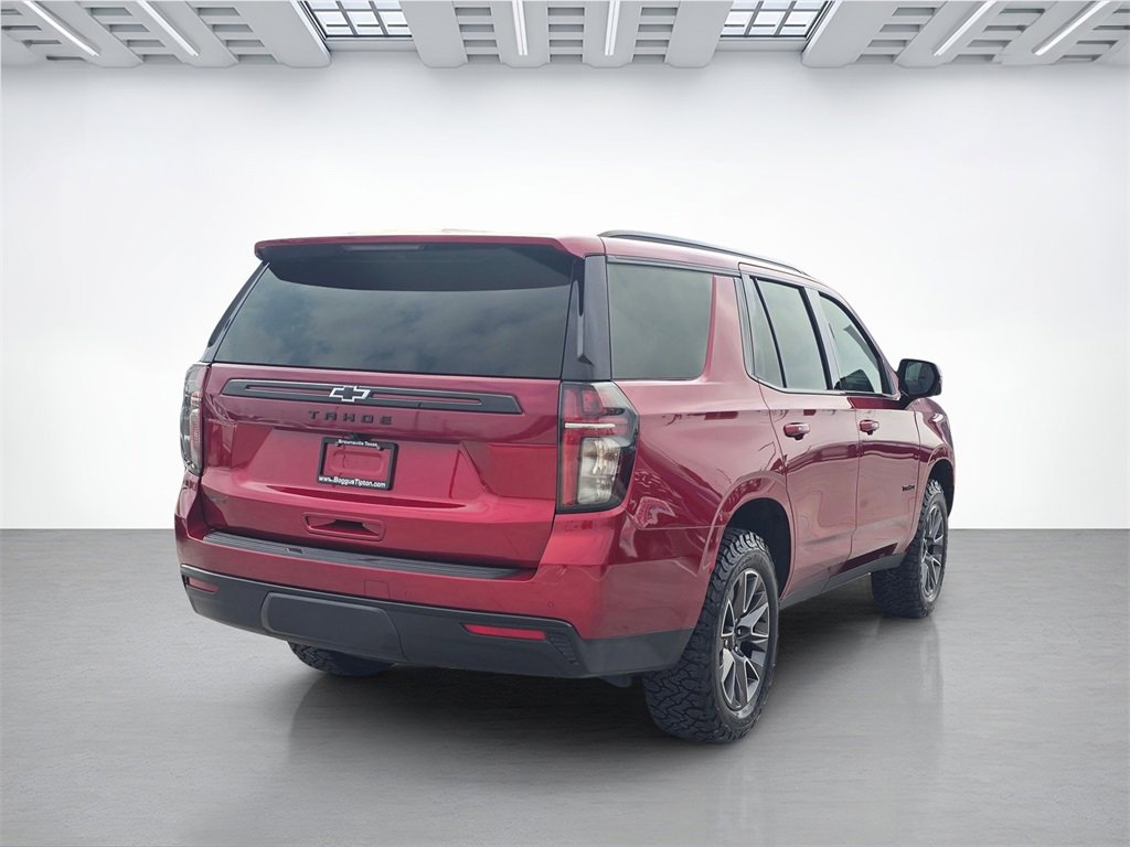 Used 2024 Chevrolet Tahoe Z71 w/ Luxury Package image 3
