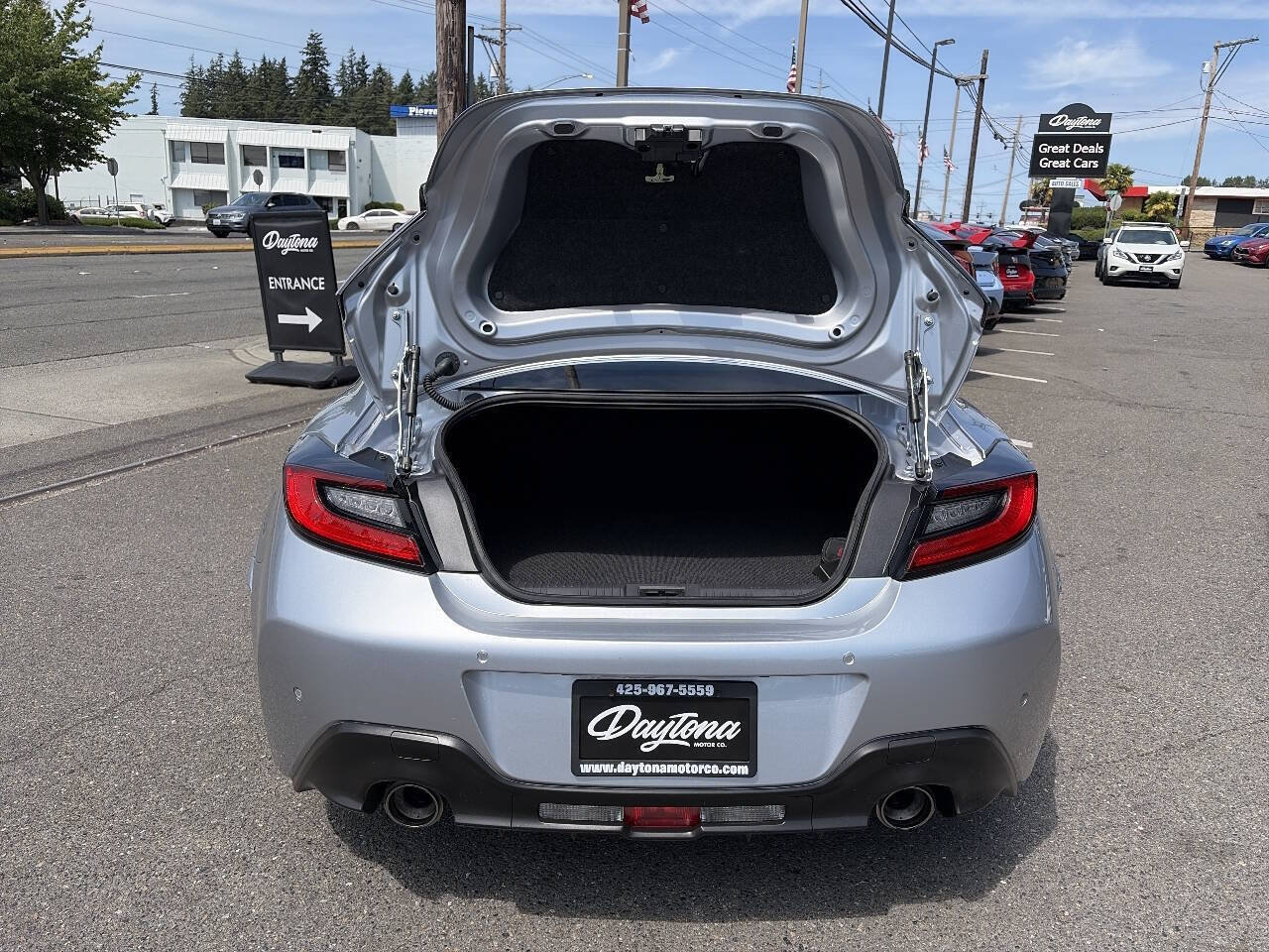 Used 2023 Toyota GR86 Premium RWD image 8