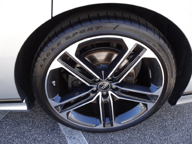 Used 2025 Audi A8 L 3.0T AWD/4WD image 36