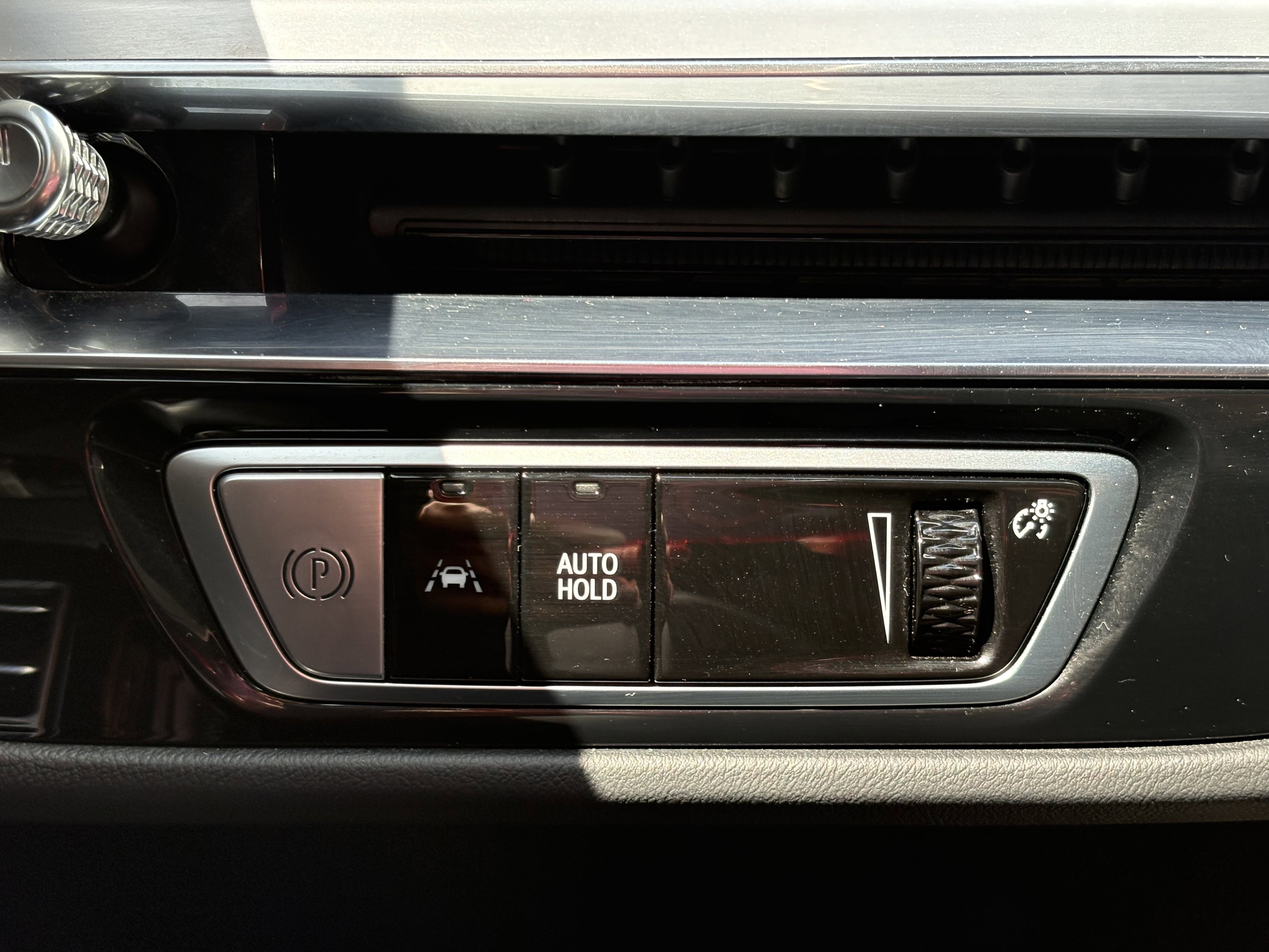 Used 2024 Cadillac Lyriq Luxury w/ LPO, Floor Liner Package image 33