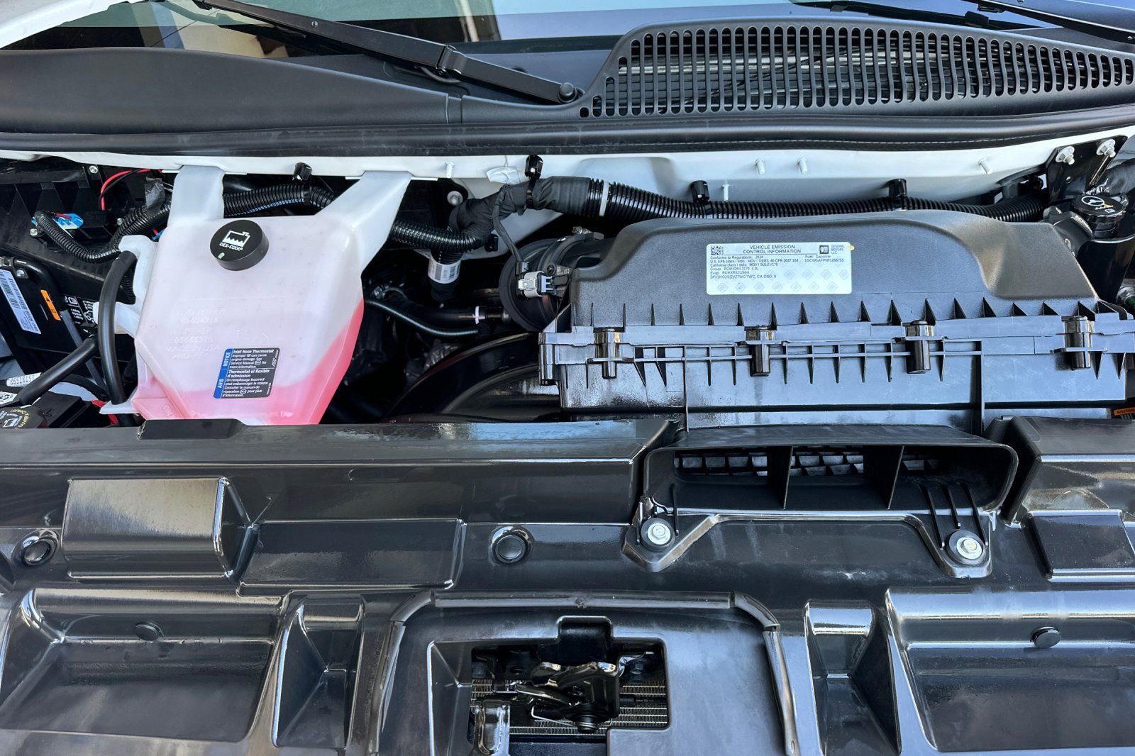 Certified 2024 Chevrolet Express 2500 w/ Driver Convenience Package image 20