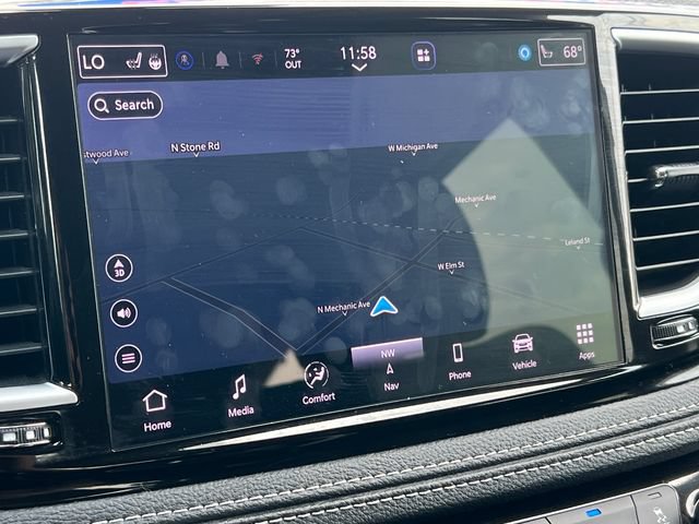 Used 2024 Chrysler Pacifica Limited FWD image 25