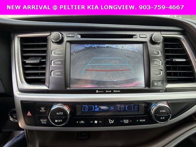 Used 2017 Toyota Highlander XLE image 23