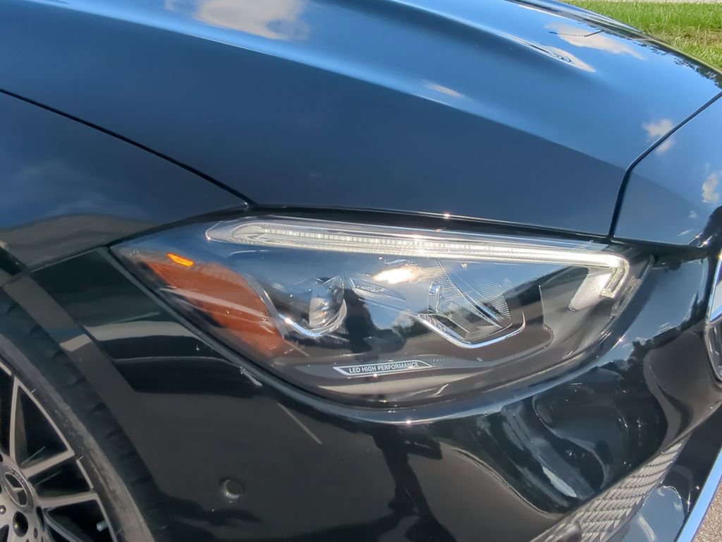 New 2025 Mercedes-Benz C 300 4MATIC Sedan image 21