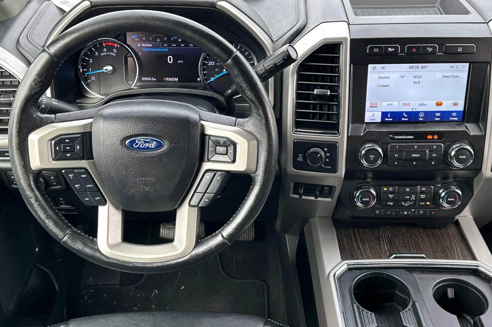 Used 2020 Ford F350 Lariat w/ Lariat Ultimate Package AWD/4WD image 12