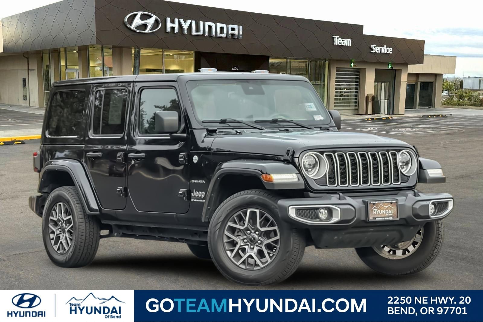 Used 2024 Jeep Wrangler Sahara image 1