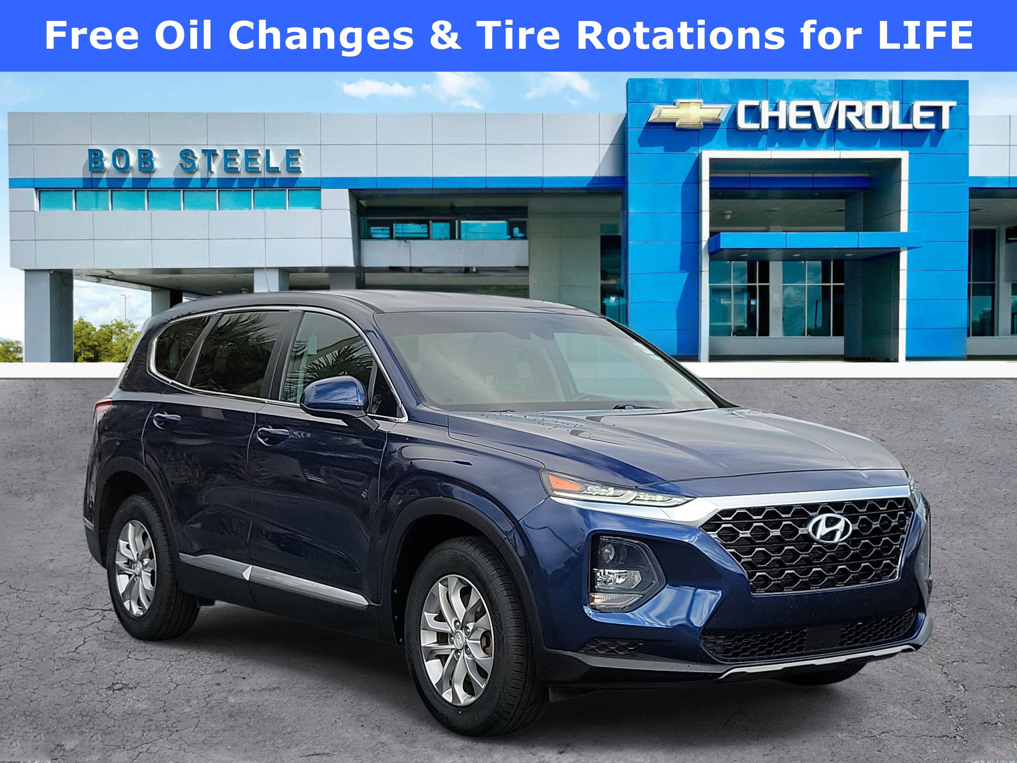 Used 2020 Hyundai Santa Fe SE image 1