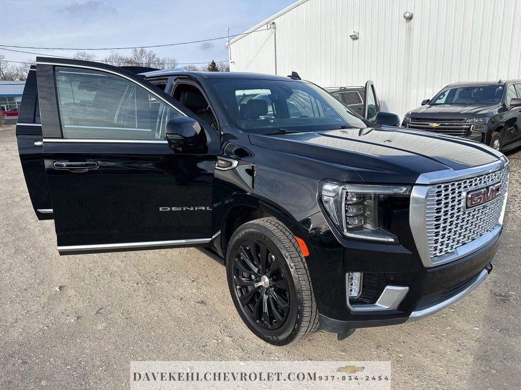 Used 2021 GMC Yukon XL Denali w/ Denali Premium Package image 41