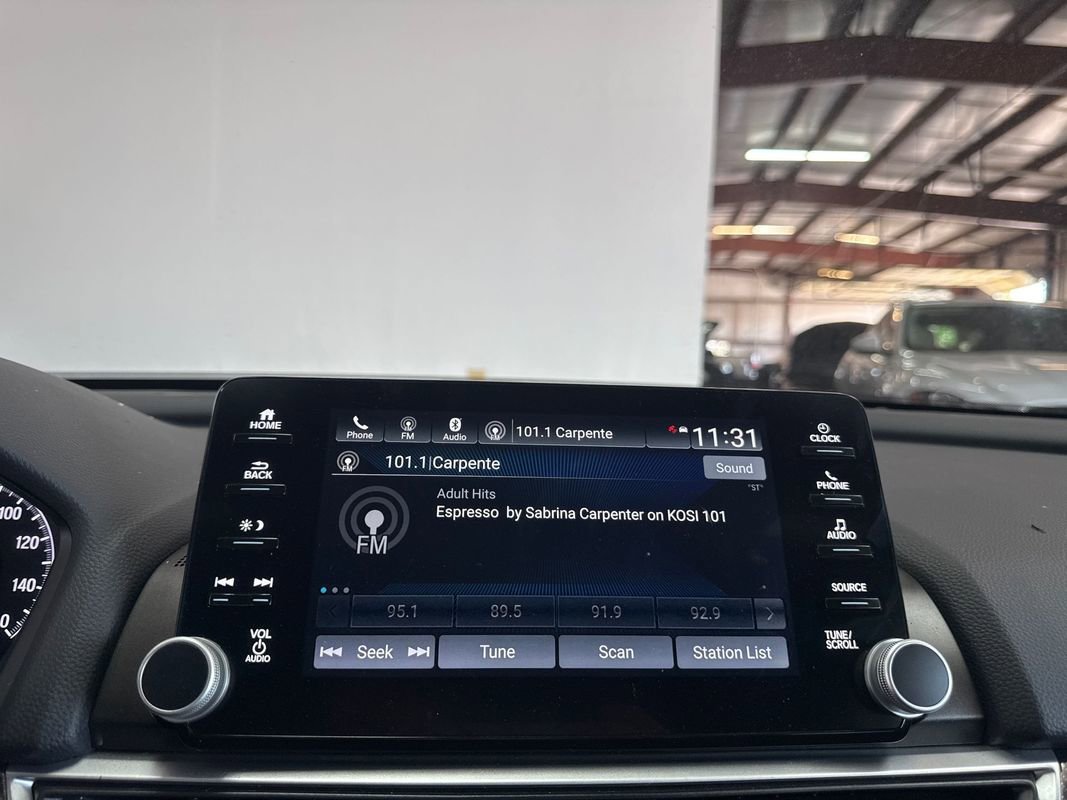 Used 2019 Honda Accord Sport image 15