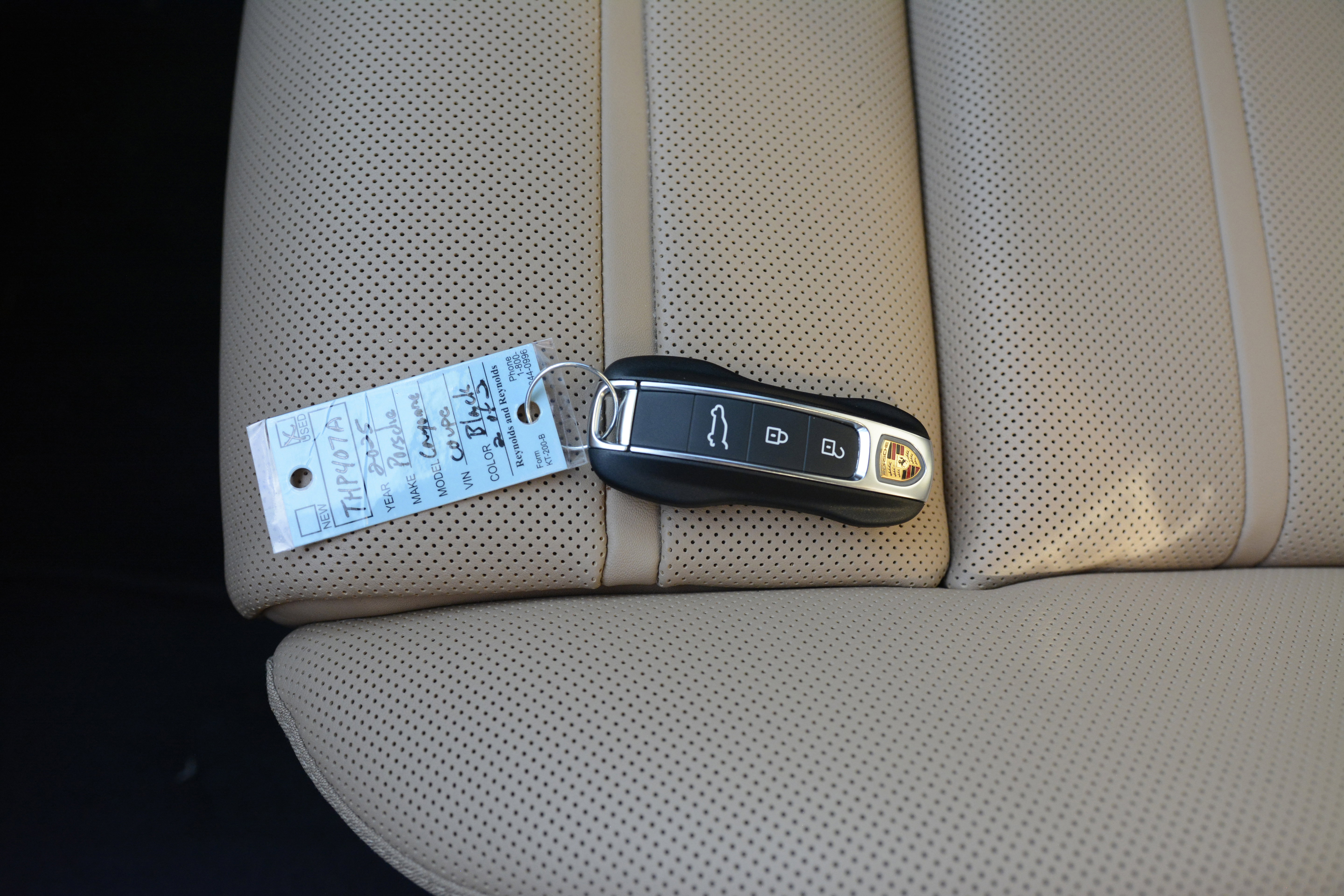 Certified 2025 Porsche Cayenne Coupe image 45