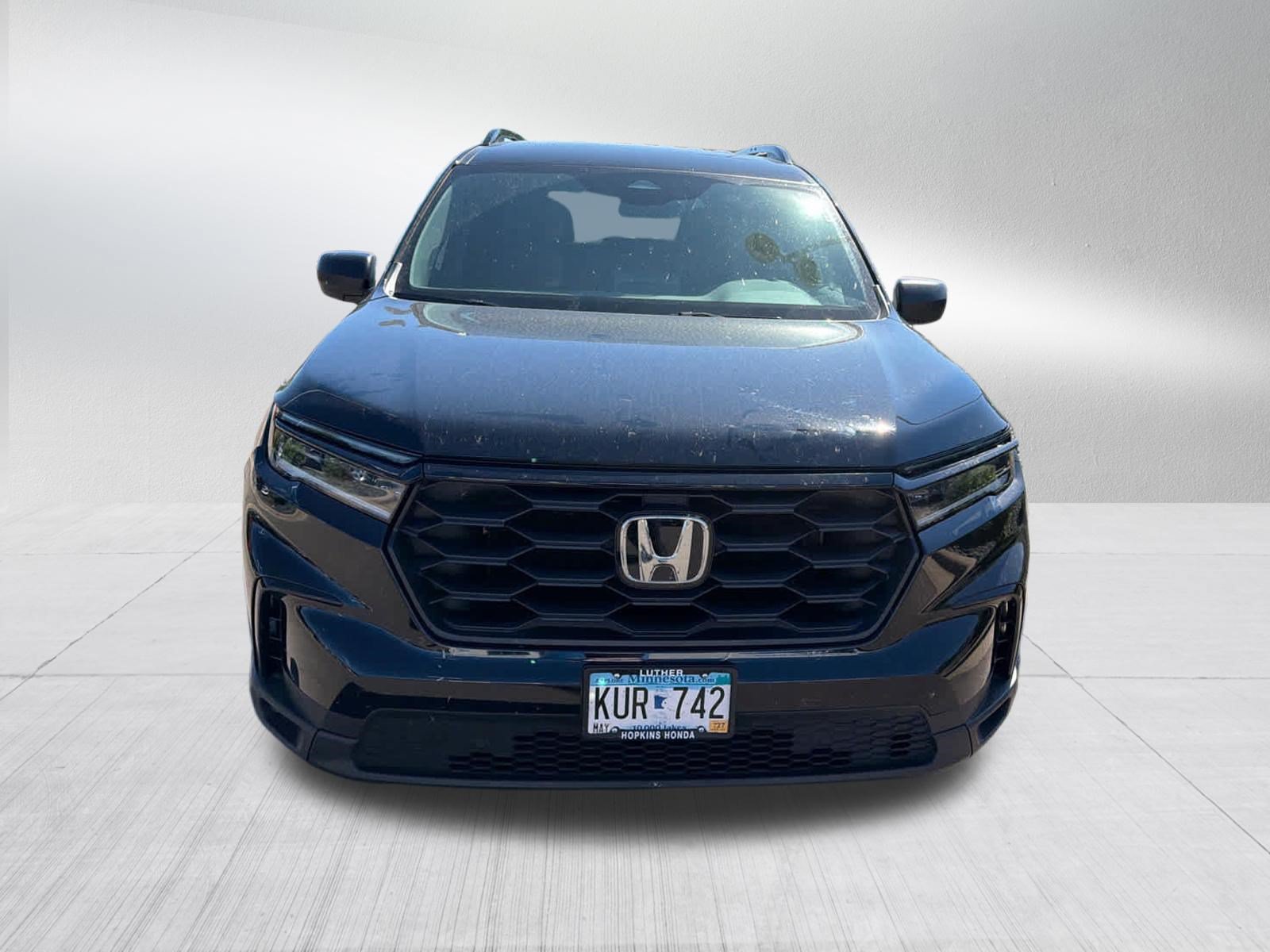 Used 2023 Honda Pilot Sport image 2