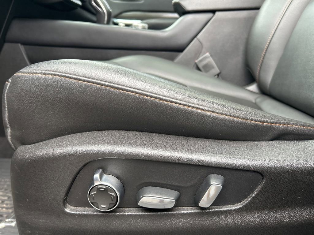 Used 2019 Cadillac XT4 Sport w/ Driver Awareness Package image 20