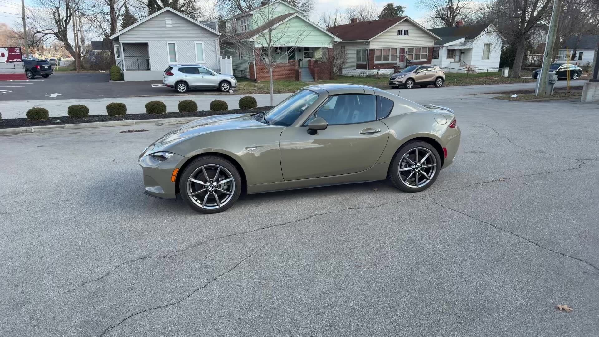 Used 2023 MAZDA MX-5 Miata Grand Touring w/ Weather Package image 2