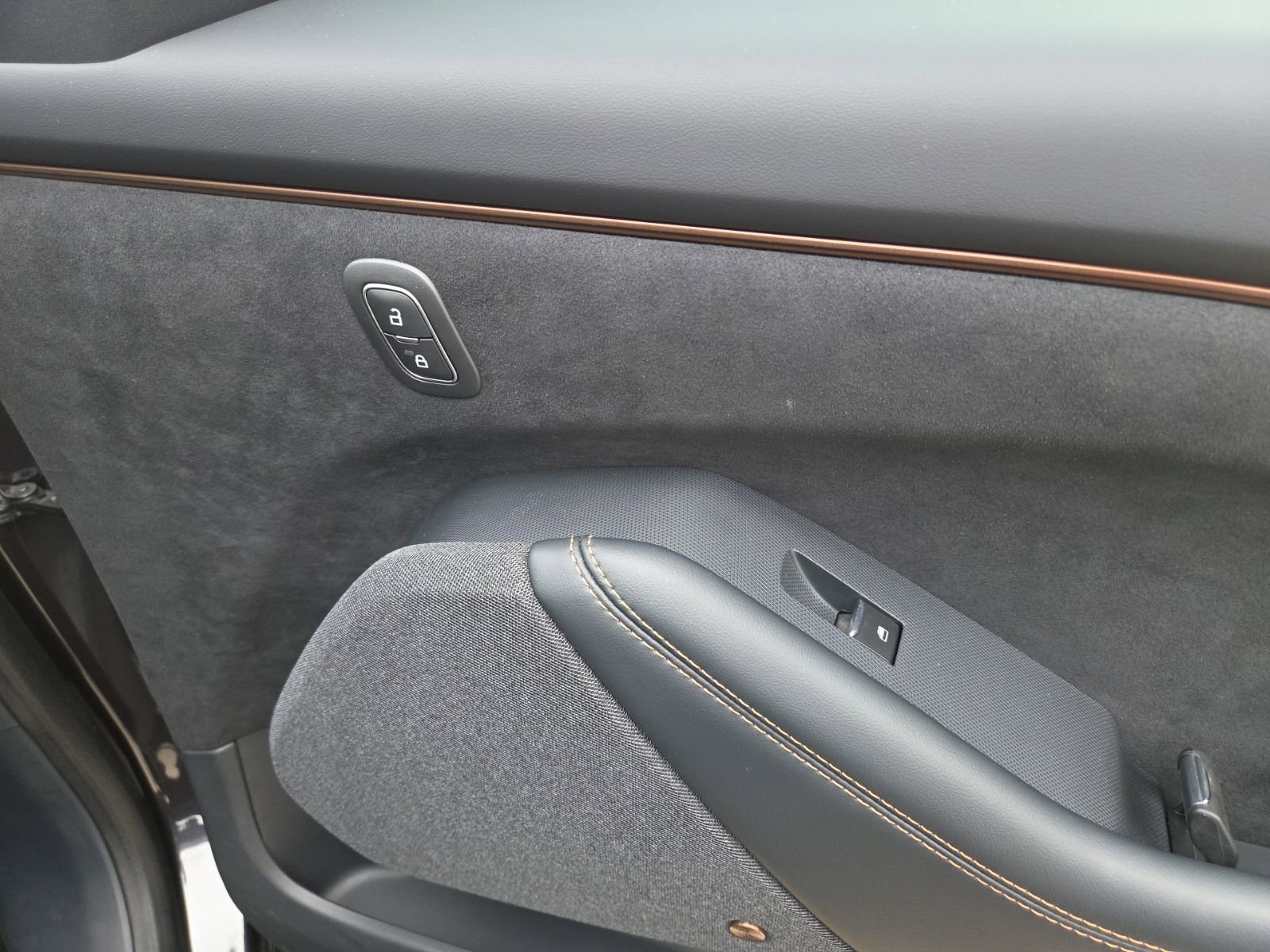 Used 2021 Ford Mustang Mach-E GT image 25