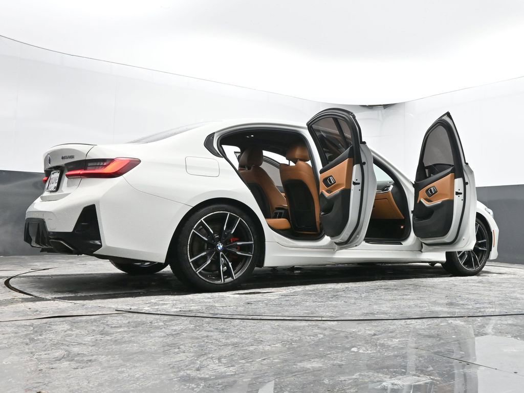 Used 2023 BMW M340i w/ Shadowloine Package image 91