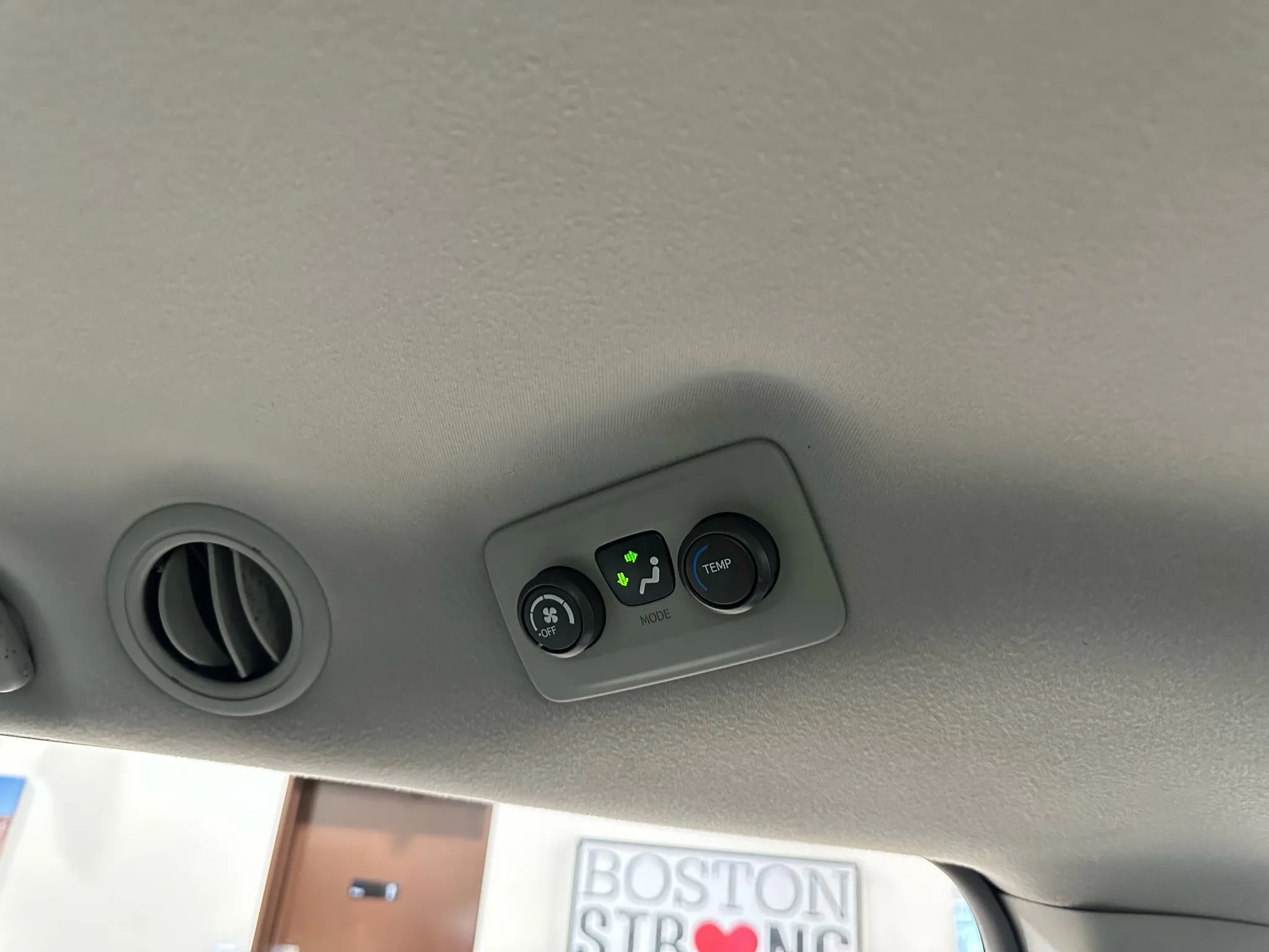 Used 2012 Toyota Sienna image 45