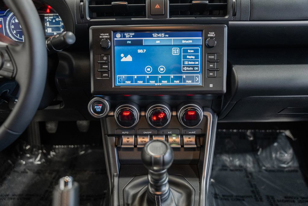 Used 2024 Toyota GR86 image 20