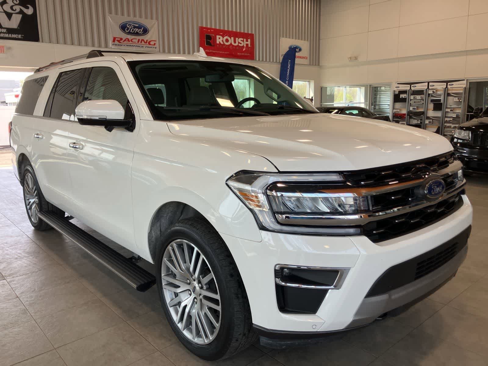 Used 2023 Ford Expedition Max Limited AWD/4WD image 3