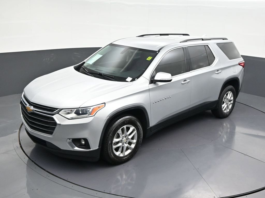 Used 2021 Chevrolet Traverse LT image 16