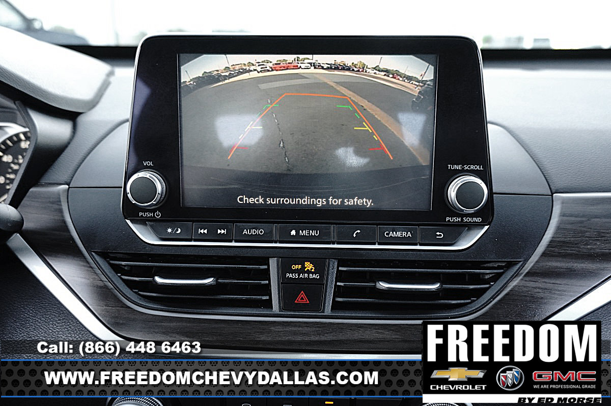 Used 2024 Nissan Altima 2.5 SV FWD image 5