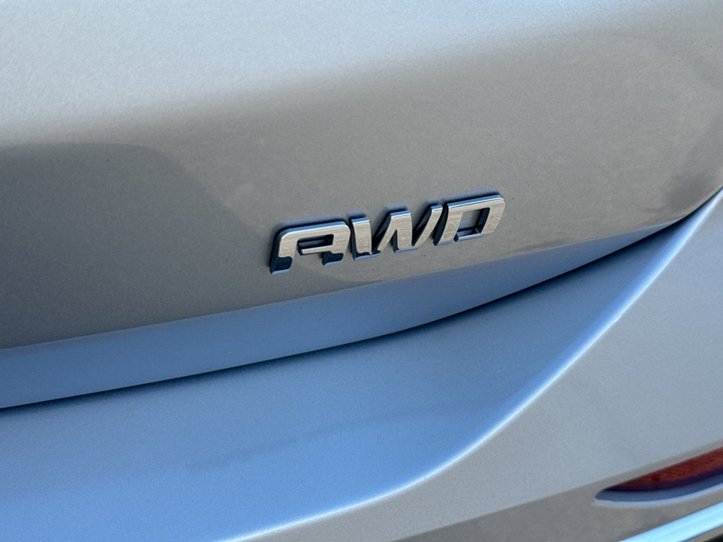 Used 2018 Chevrolet Equinox LT image 8