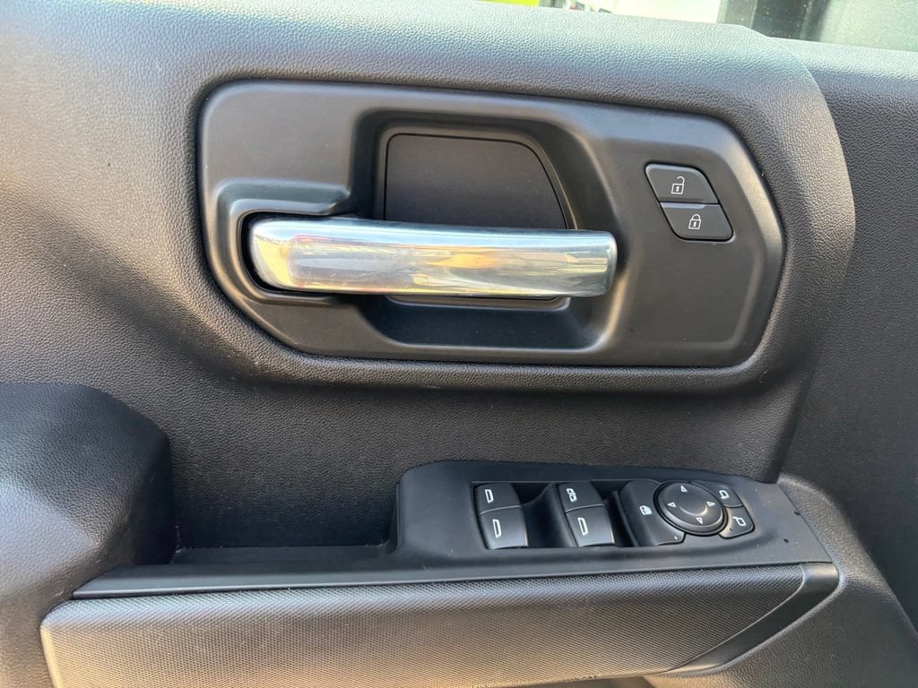 Used 2022 Chevrolet Silverado 2500 Custom w/ Custom Convenience Package AWD/4WD image 11