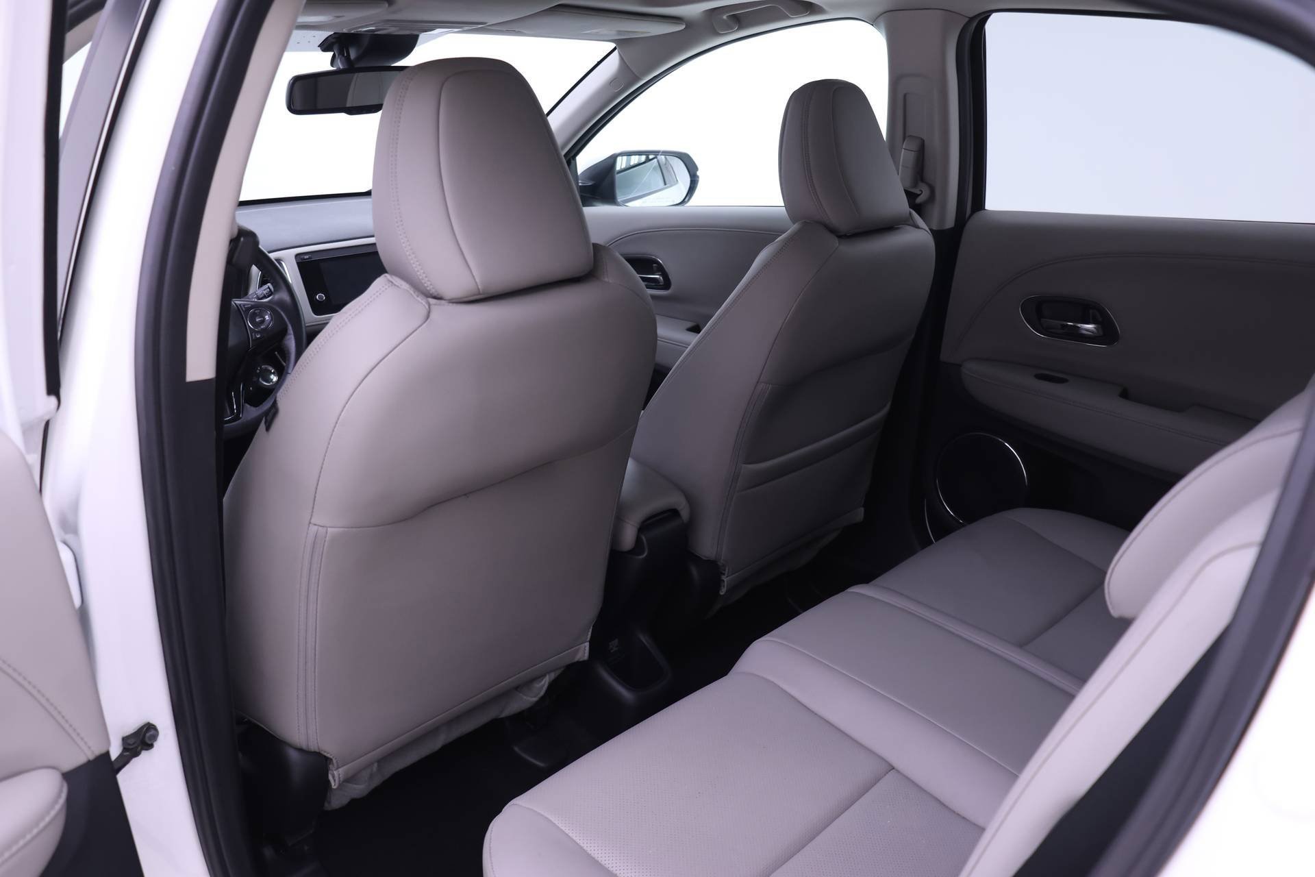 Used 2022 Honda HR-V EX-L image 10