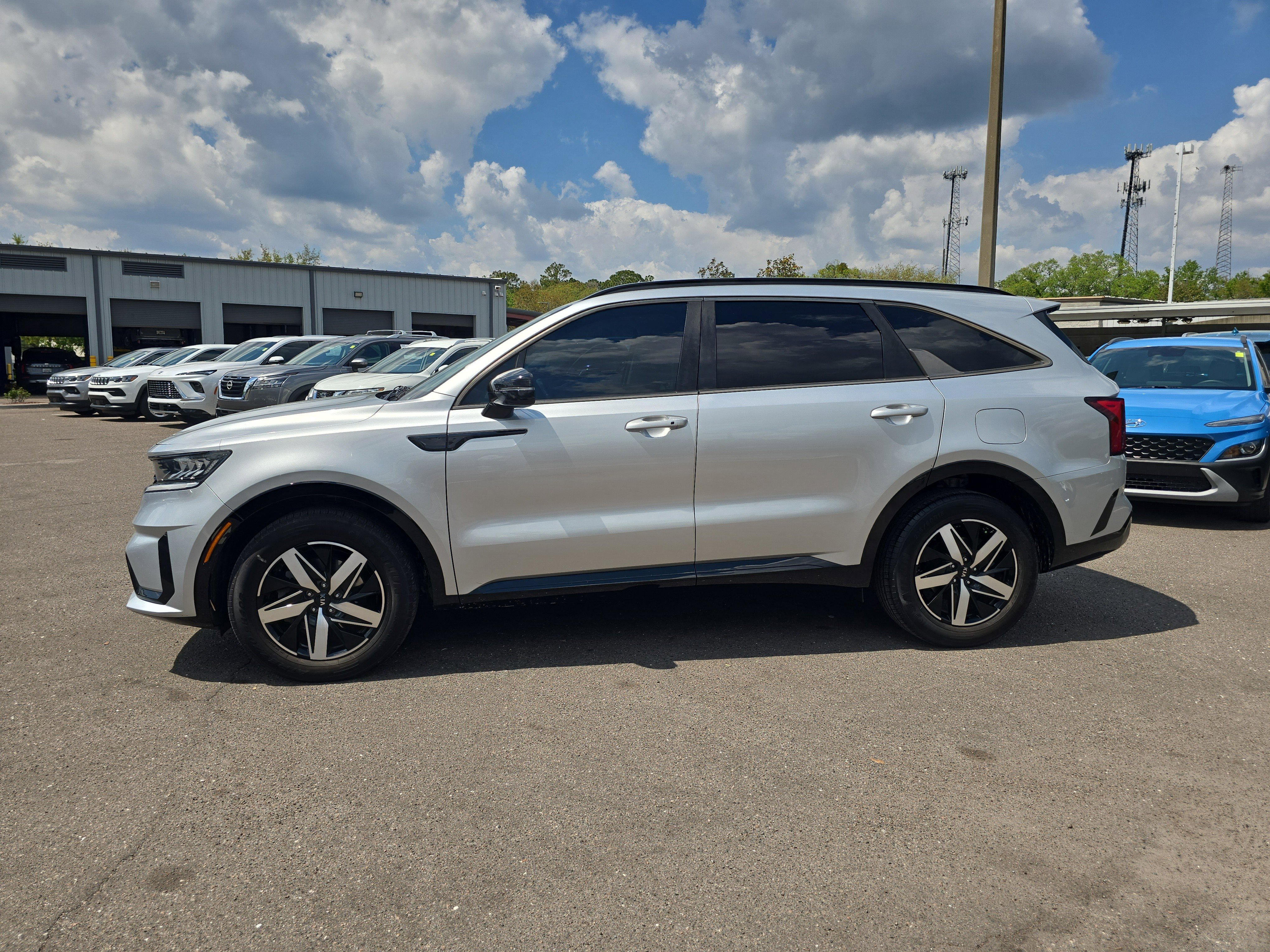 Certified 2021 Kia Sorento EX FWD image 5