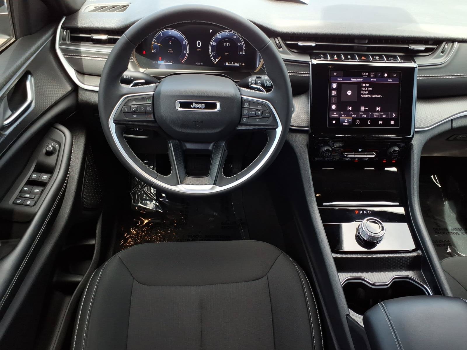 Used 2025 Jeep Grand Cherokee L Laredo AWD/4WD image 27